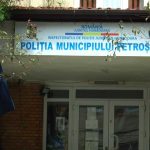 Bărbat reținut pentru distrugere, după un incident într-o sală de jocuri din Petroșani