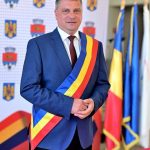 Primarul Lucian Resmeriță: „La fiecare leu colectat de la cetățeni am atras 142 de lei pentru investiții în Lupeni”