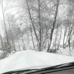 Cetățenii reclamă lipsa intervențiilor la deszăpezire în Lupeni și Petroșani: elevi puși în pericol sau blocați de zăpadă