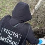 Traficant de droguri arestat preventiv pentru că se sustrage urmăririi penale