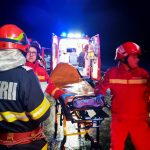 Opt persoane rănite în urma unui accident de circulație produs pe DN 66