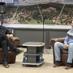 Adelin Petrișor, din linia I, la Petroșani, cu Ilie Pintea