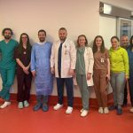 Bărbat electrocutat la 22.000 de volți, salvat miraculos