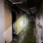 Incendiu într-un bloc turn din Petrila: 50 de persoane evacuate, fără victime