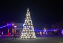 Moș Nicolae a aprins luminile de sărbătoare, la Petroșani