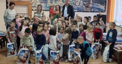 Cadouri de Moș Nicolae pentru copiii din municipiul Lupeni