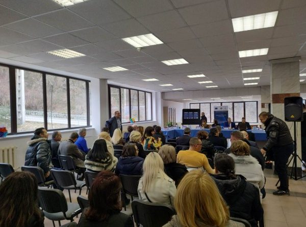 Proiecte pentru calificarea șomerilor din 3 județe, lansate la Petroșani